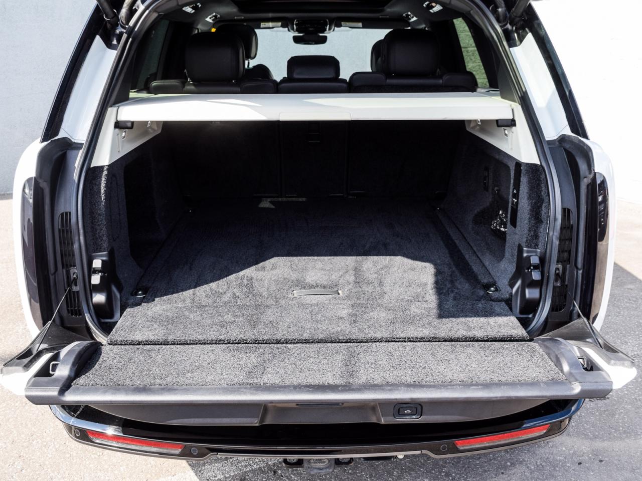 2023 Land Rover Range Rover SPECIAL PRICE UNTIL FEBRUARY 14TH ONLY! Photo