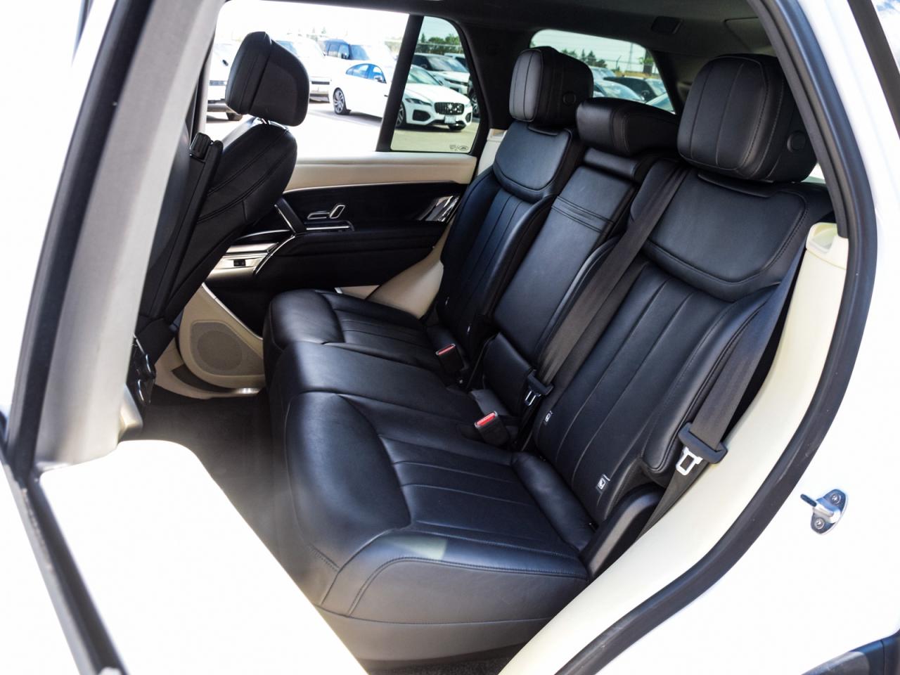 2023 Land Rover Range Rover MASSAGE SEATS 23's WOOD STEERING WHEEL + + Photo