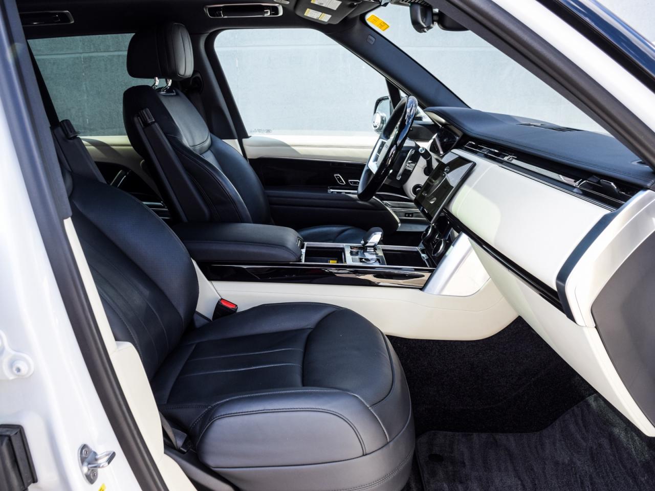 2023 Land Rover Range Rover MASSAGE SEATS 23's WOOD STEERING WHEEL + + Photo