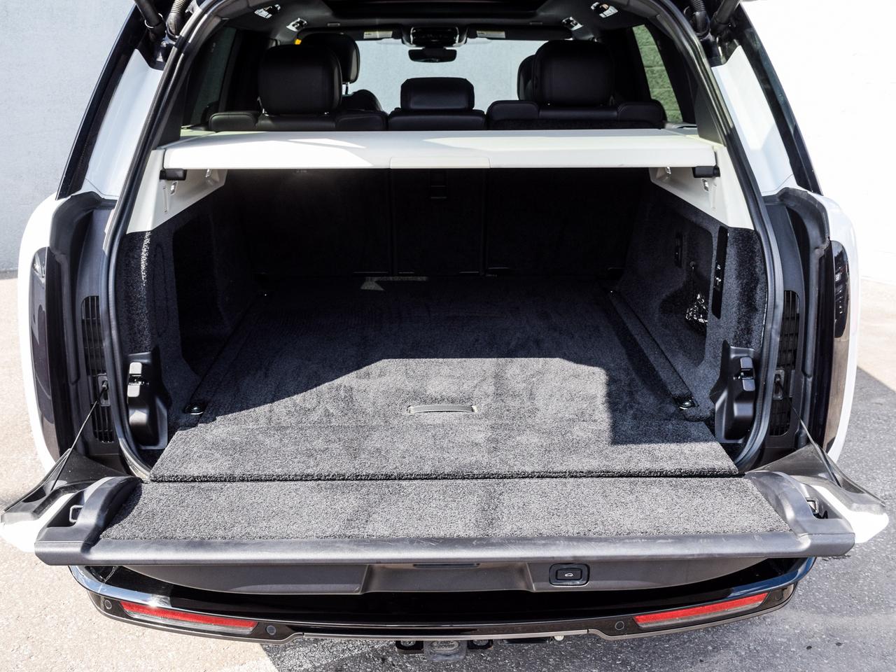 2023 Land Rover Range Rover V8 23" Wheels Massage seats Photo