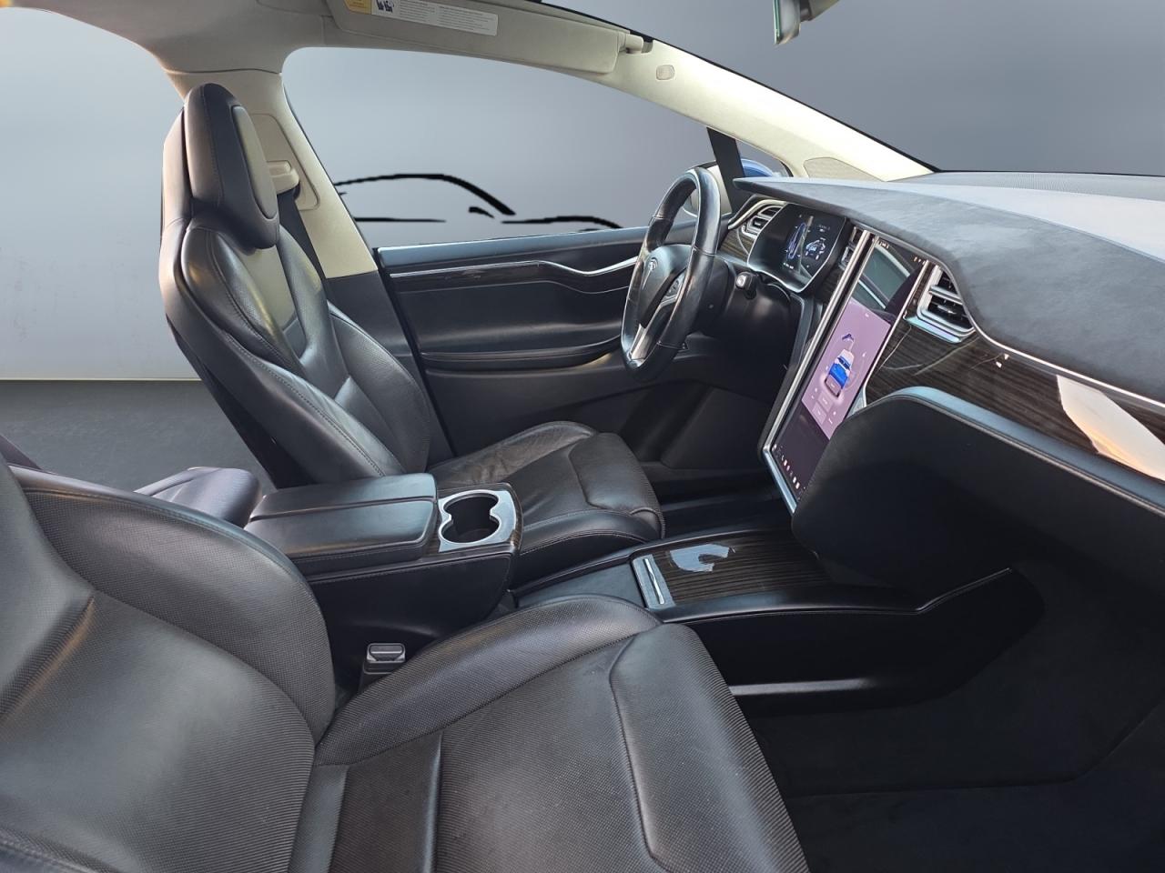 2016 Tesla Model X 90D AWD * 6 PASSENGERS / AUTO PILOT / DRIVER ASSIS Photo