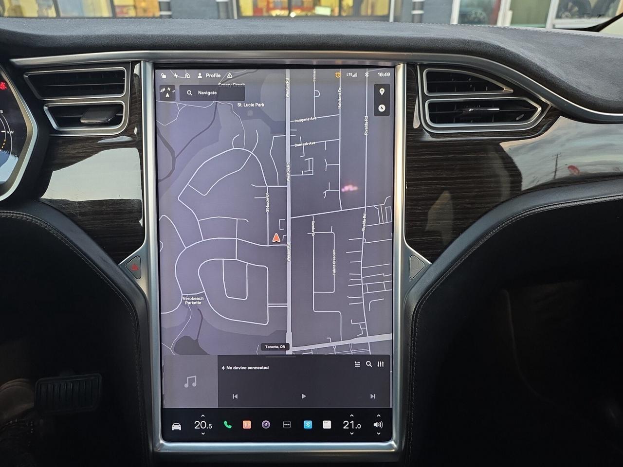 2016 Tesla Model X 90D AWD * 6 PASSENGERS / AUTO PILOT / DRIVER ASSIS Photo