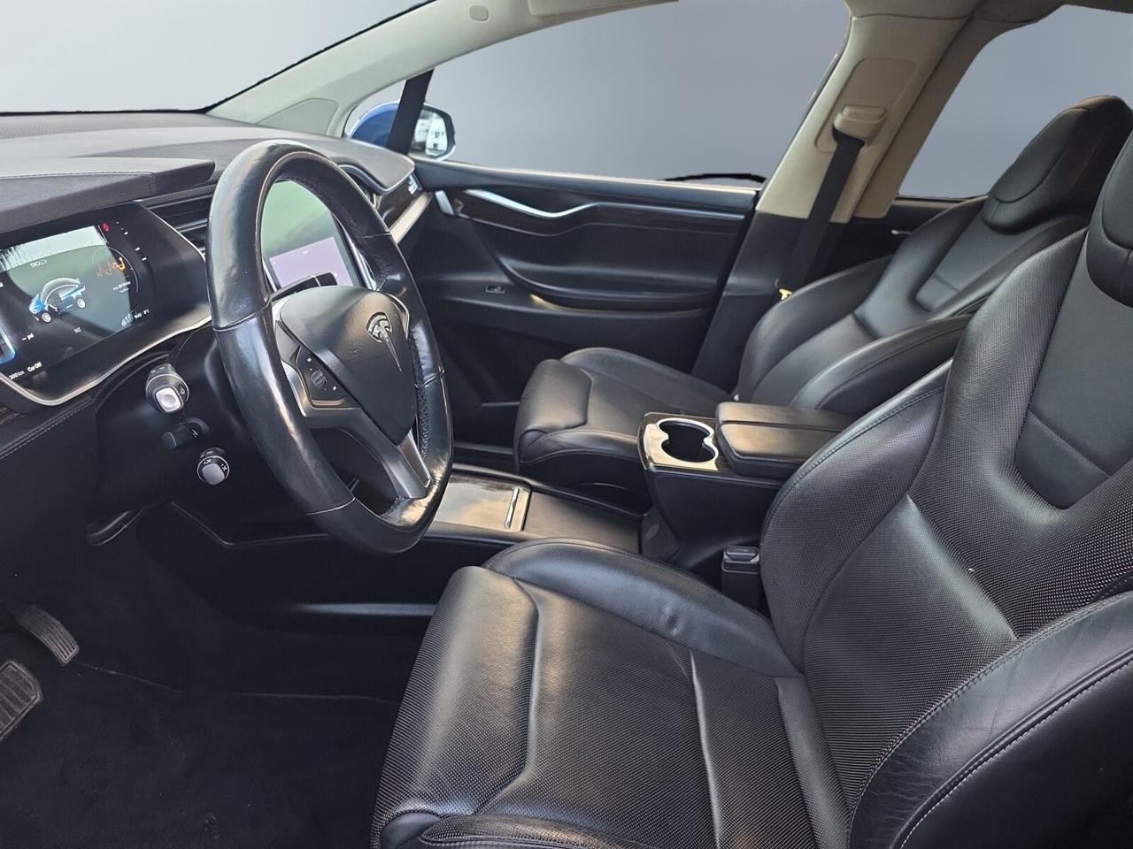 2016 Tesla Model X 90D AWD * 6 PASSENGERS / AUTO PILOT / DRIVER ASSIS Photo