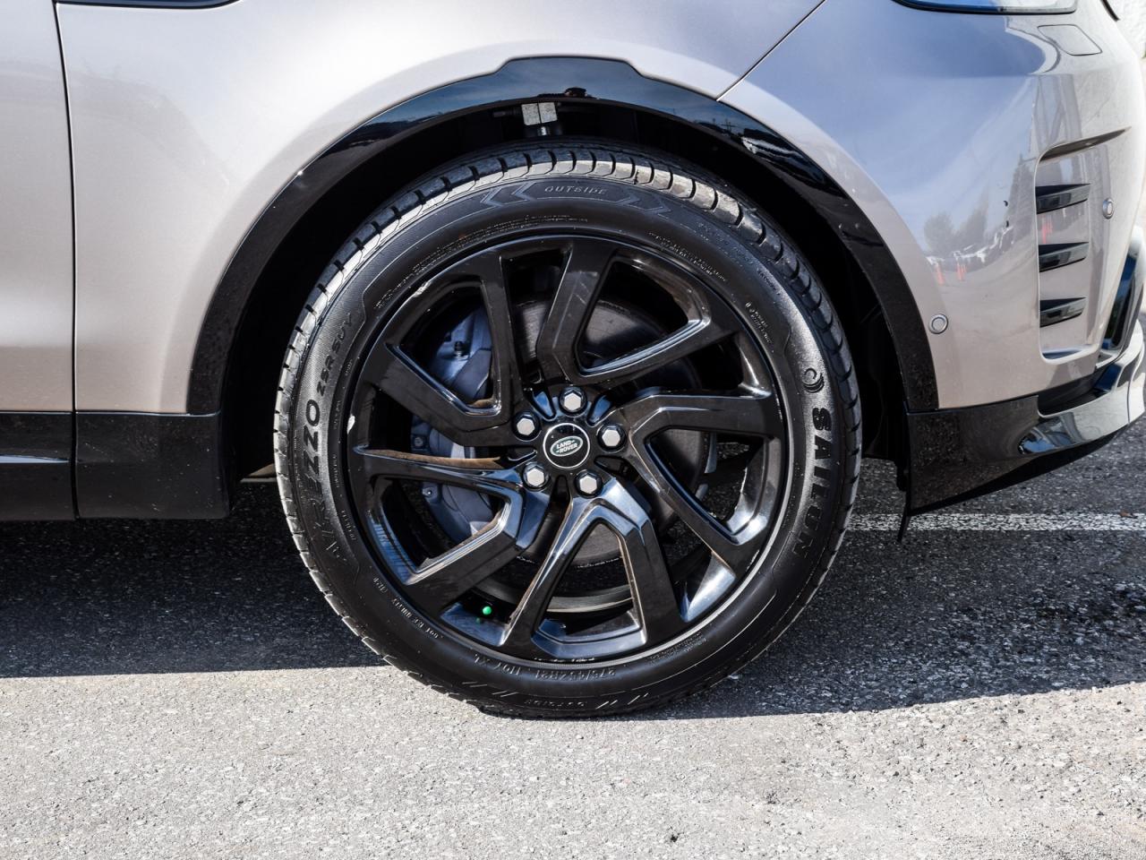 2023 Land Rover Discovery P360 R-Dynamic HSE Photo