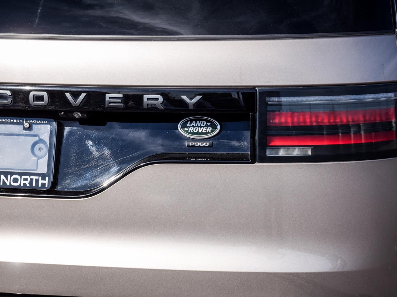 2023 Land Rover Discovery P360 R-Dynamic HSE Photo