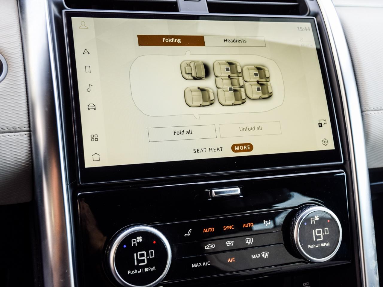 2023 Land Rover Discovery P360 R-Dynamic HSE Photo