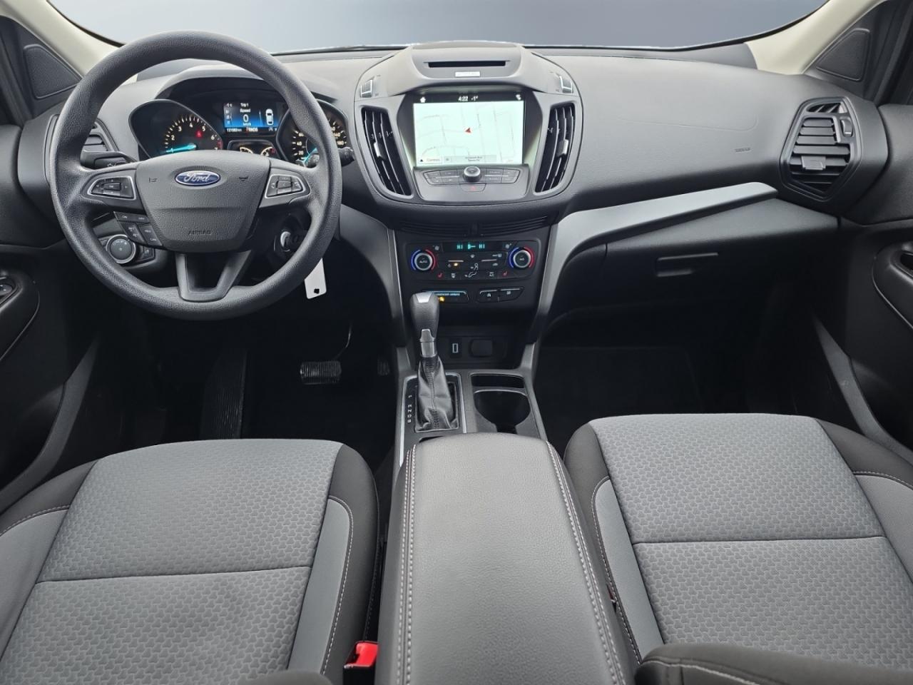 2017 Ford Escape 4WD * NO ACCIDENTS / CARPLAY/ CAMERA / LOW KM / VE Photo