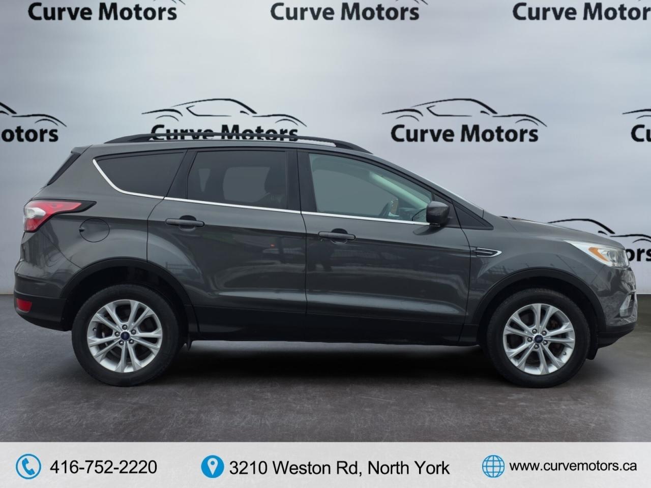 2017 Ford Escape 4WD * NO ACCIDENTS / CARPLAY/ CAMERA / LOW KM / VE Photo