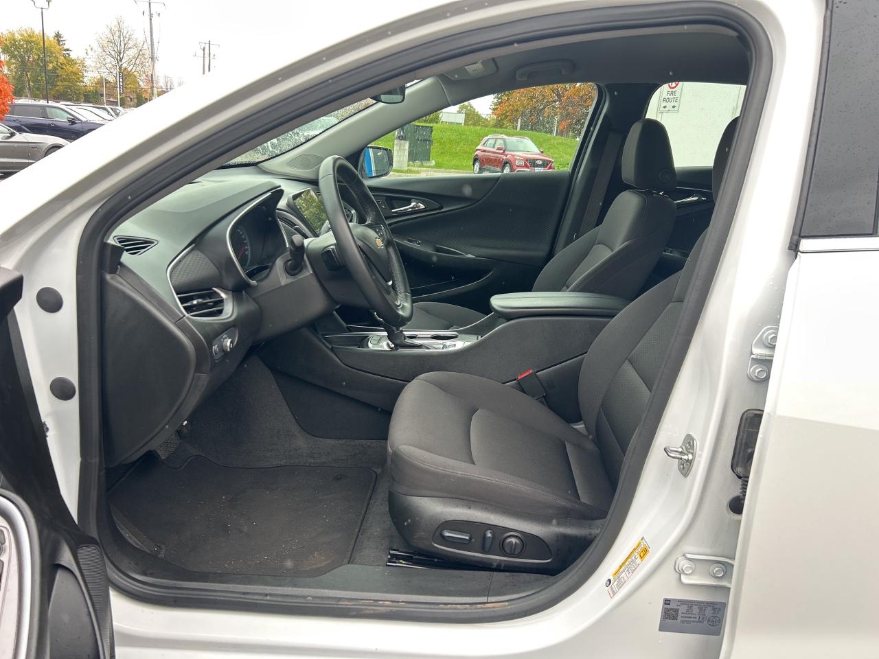 2024 Chevrolet Malibu 1LT   Apple CarPlay   Clean Carfax Photo