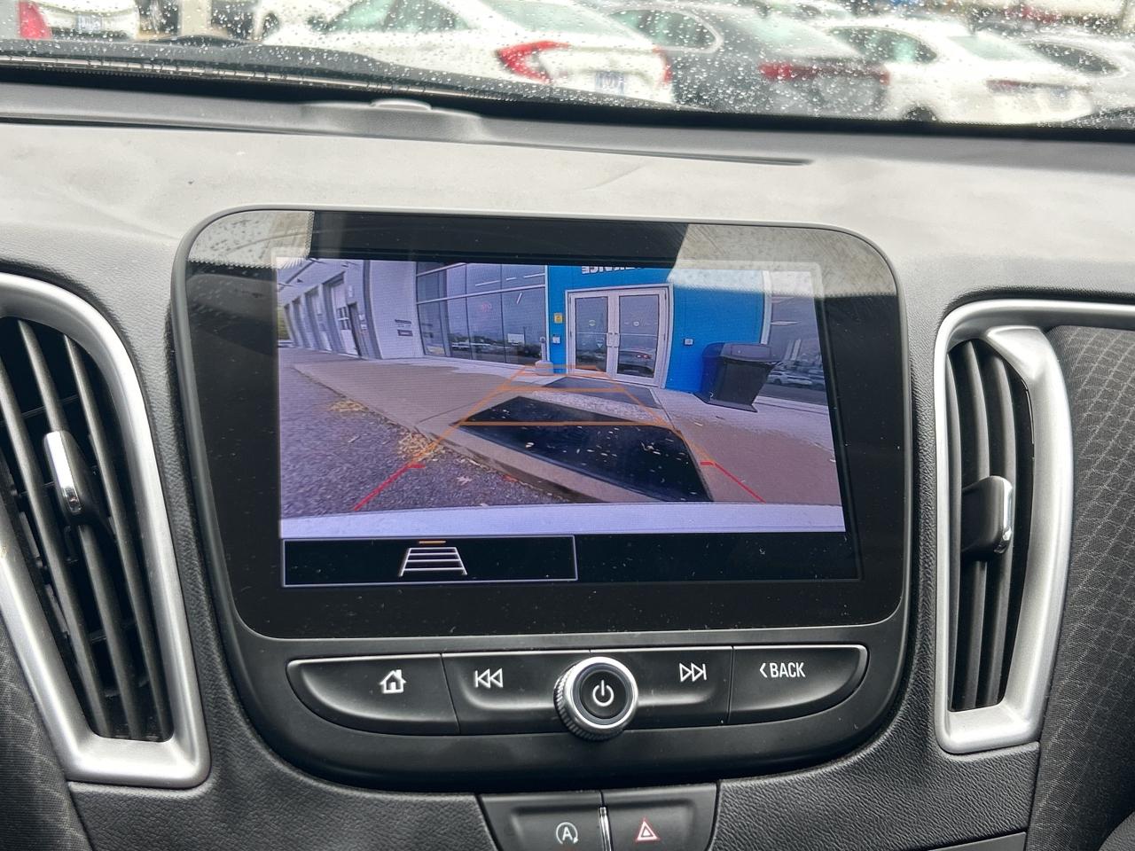 2024 Chevrolet Malibu 1LT   Apple CarPlay   Clean Carfax Photo