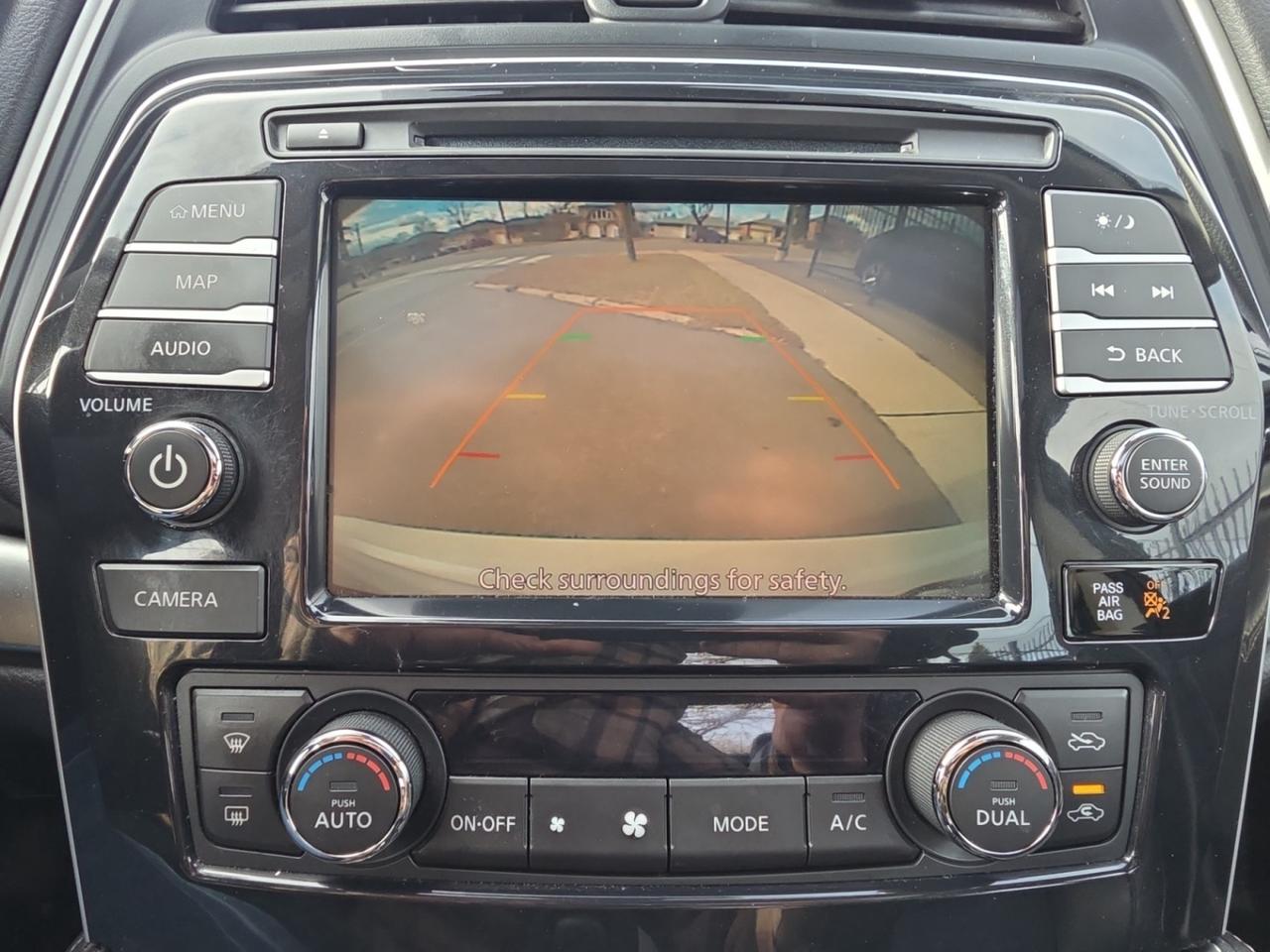 2021 Nissan Maxima SL * NO ACCIDENTS / 300 HP / DRIVER ASSIST / PANO Photo