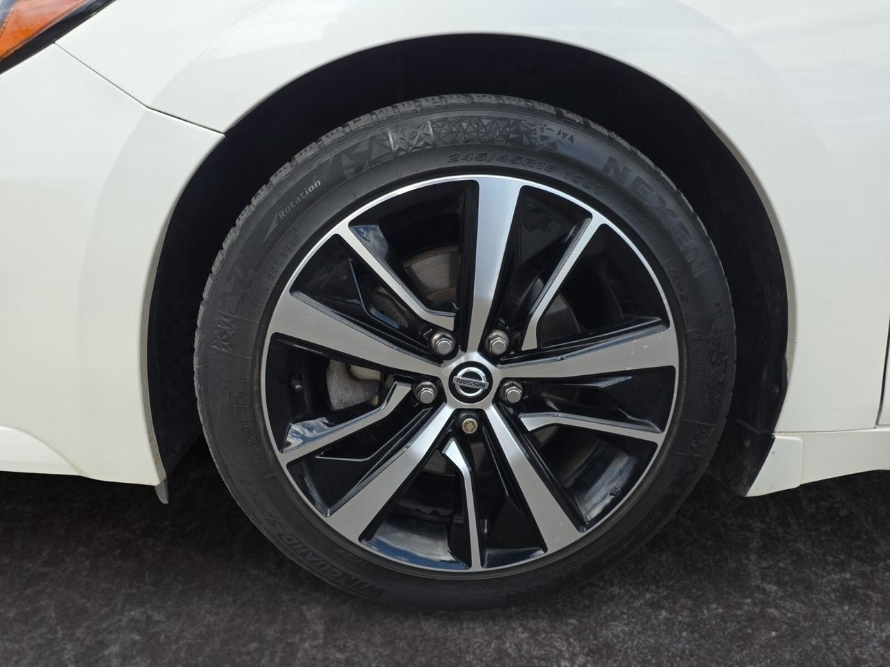 2021 Nissan Maxima SL * NO ACCIDENTS / 300 HP / DRIVER ASSIST / PANO Photo