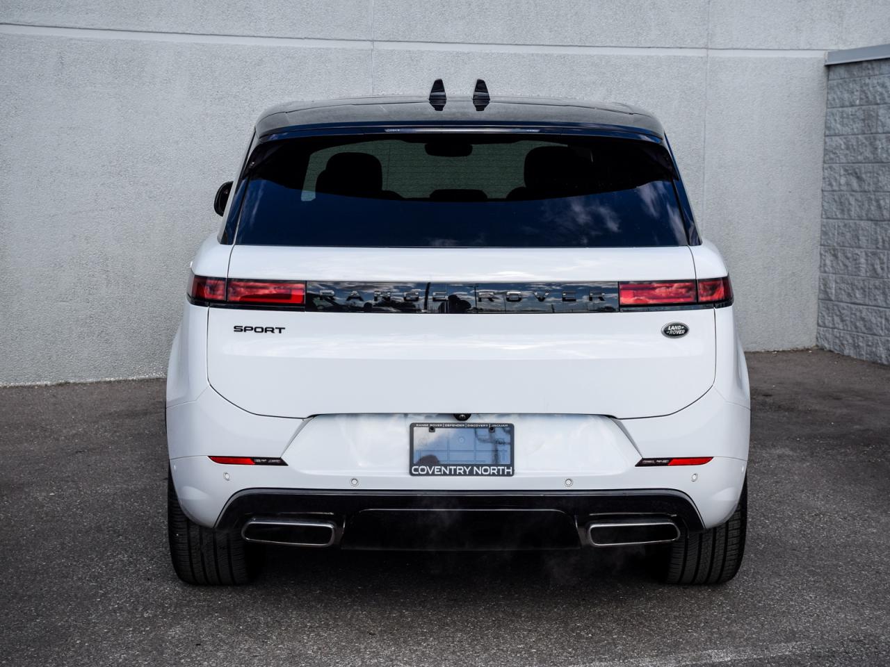 2023 Land Rover Range Rover Sport P400 Dynamic SE Photo4