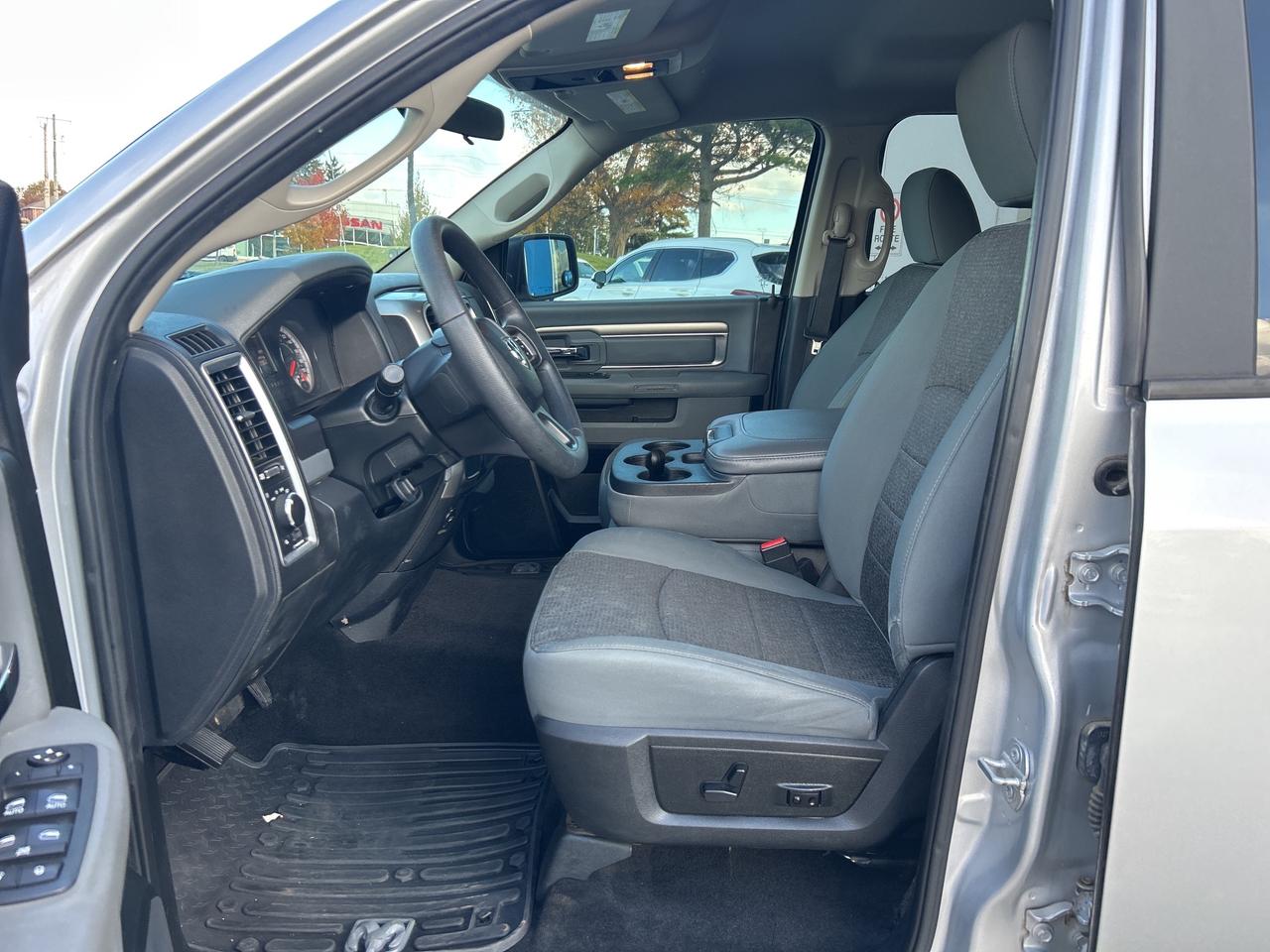 2018 RAM 1500 SLT Crew Cab 5'7 Short Bed   6 Pass Photo