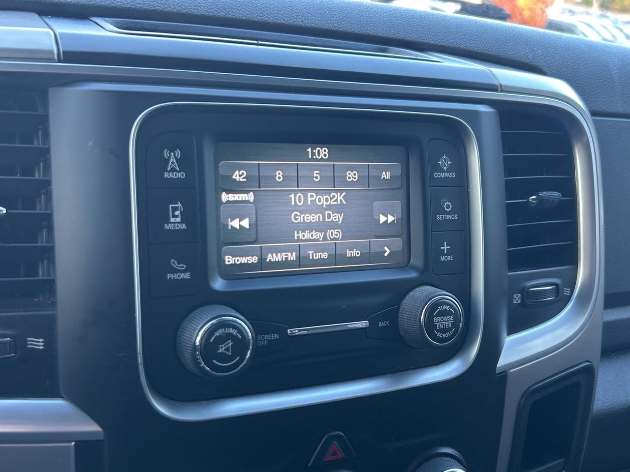 2018 RAM 1500 SLT Crew Cab 5'7 Short Bed   6 Pass Photo