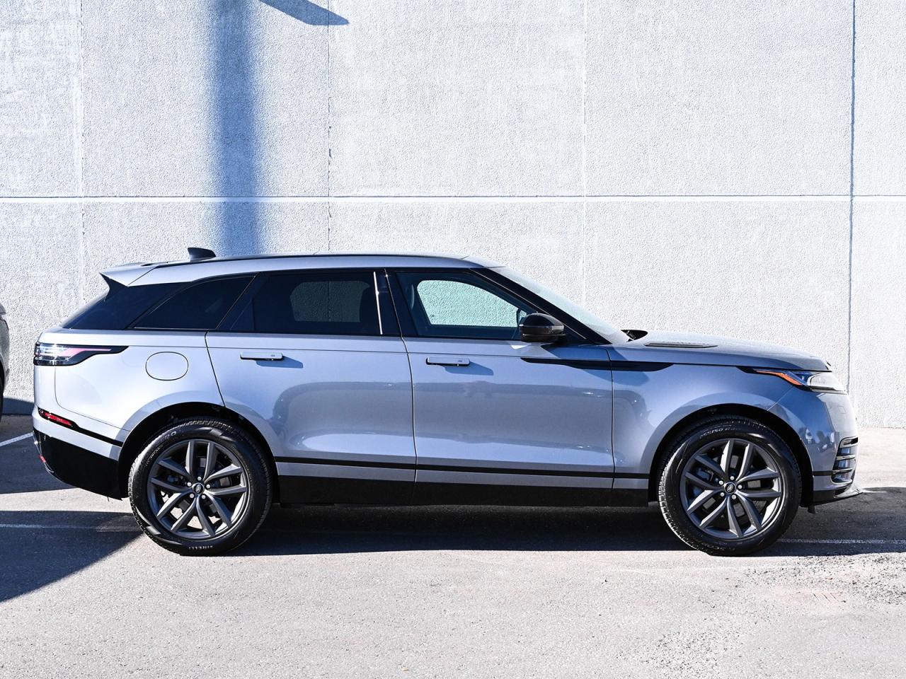 2024 Land Rover Range Rover Velar Dynamic SE Photo4