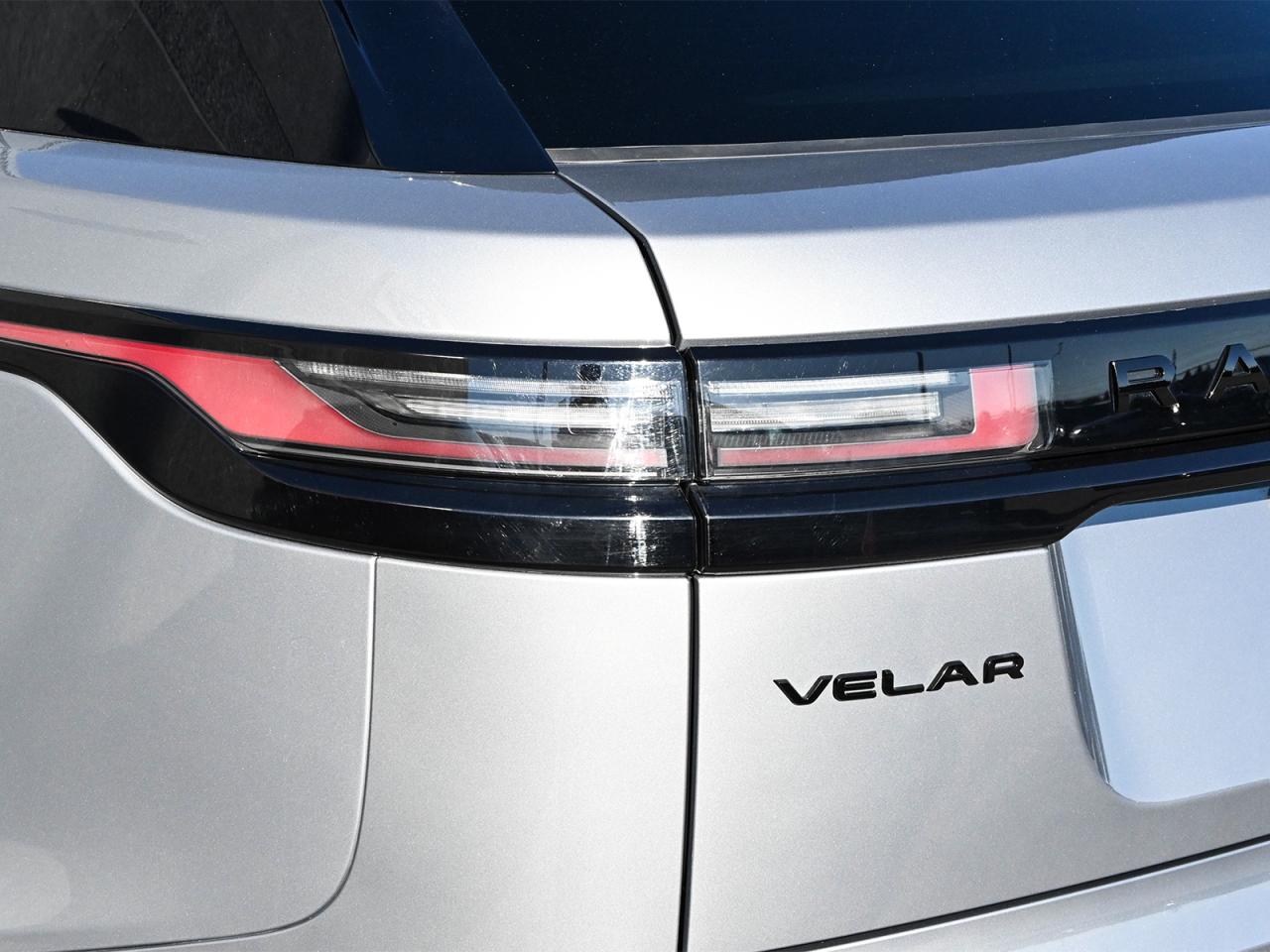 2024 Land Rover Range Rover Velar Dynamic SE Photo