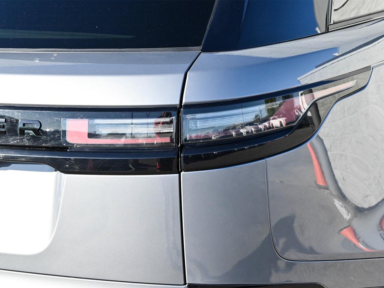 2024 Land Rover Range Rover Velar Dynamic SE Photo