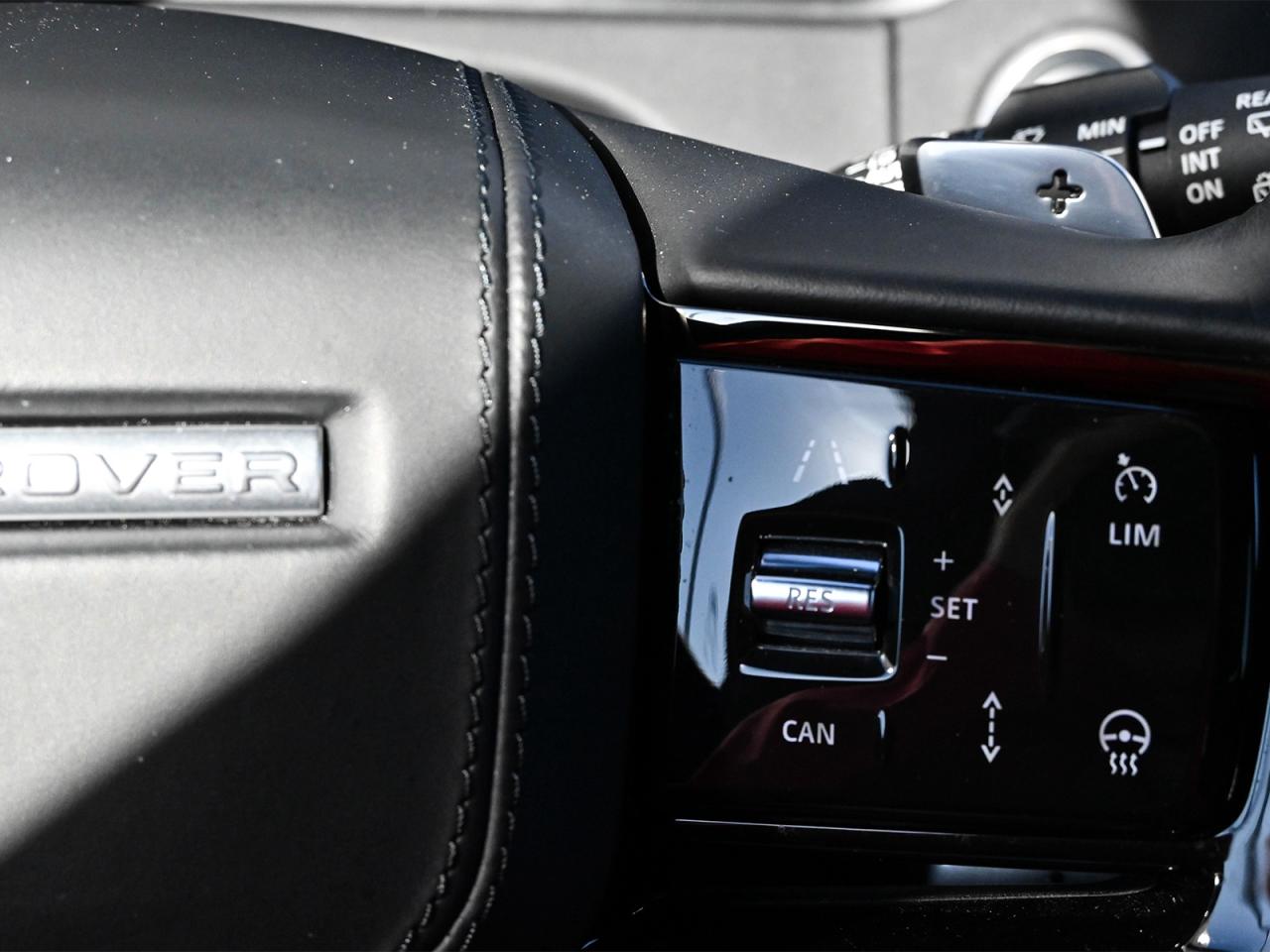 2024 Land Rover Range Rover Velar Dynamic SE Photo