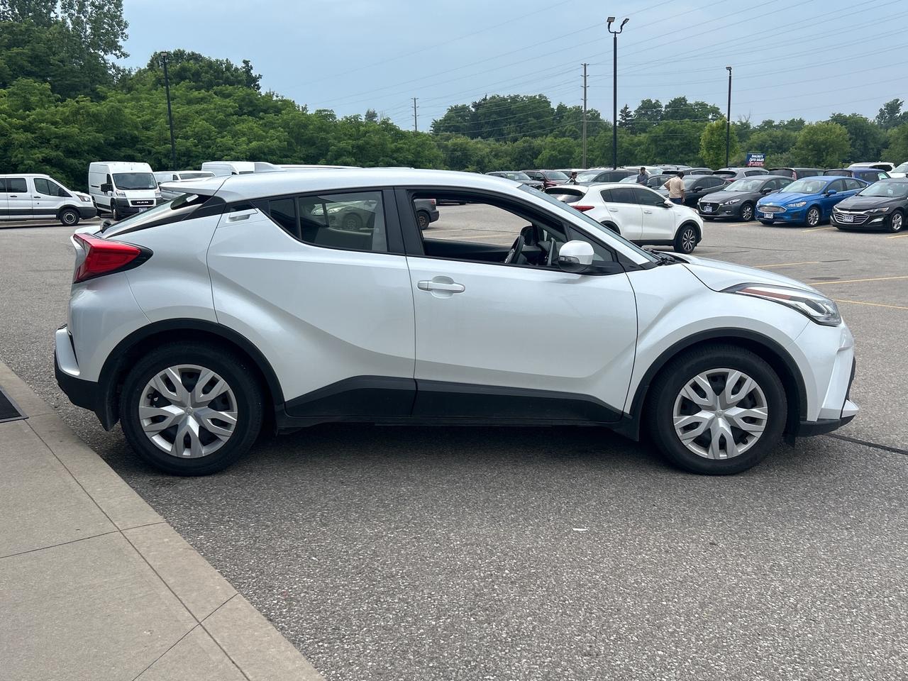 2022 Toyota C-HR LE   Clean Carfax Photo2