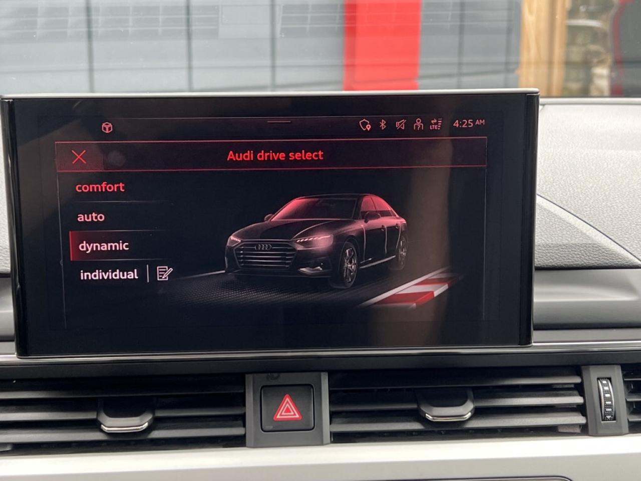 2024 Audi A4 QUATTRO * CARPLAY / CAMERA / BLIND SPOT / LED LIGH Photo