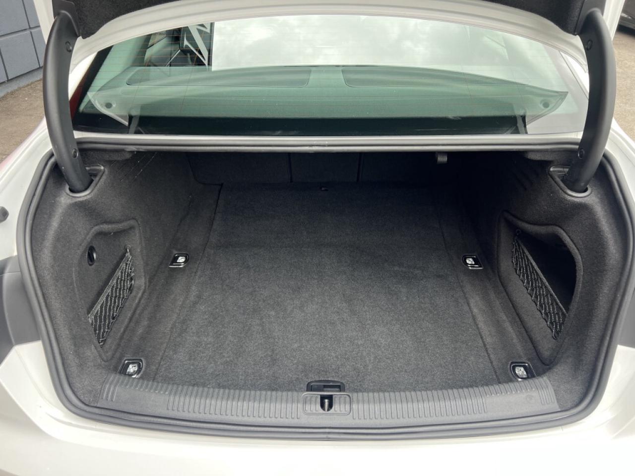 2024 Audi A4 QUATTRO * CARPLAY / CAMERA / BLIND SPOT / LED LIGH Photo