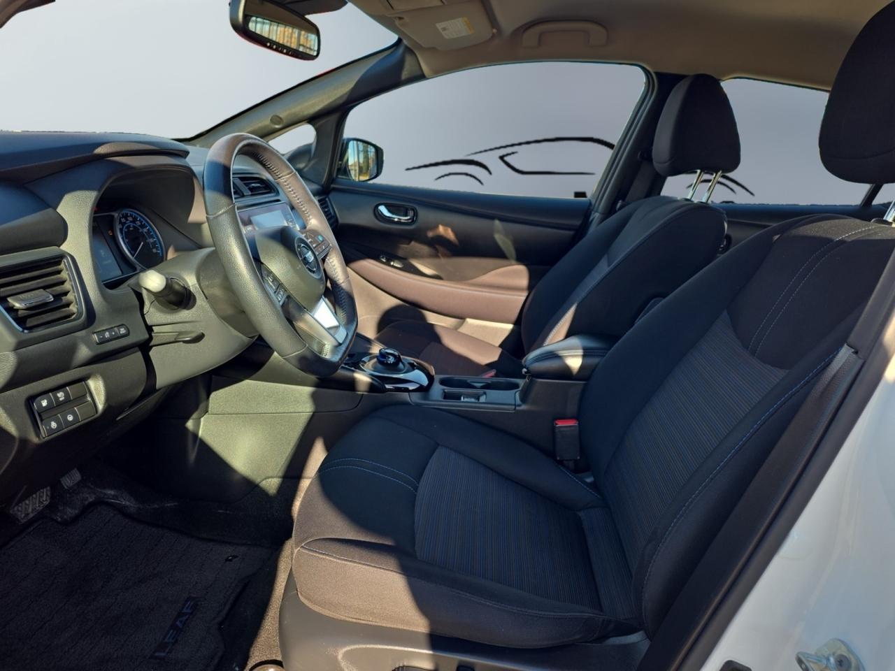 2021 Nissan Leaf SV * NO ACCIDENTS / NAVIGATION / CAMERA / CARPLAY Photo