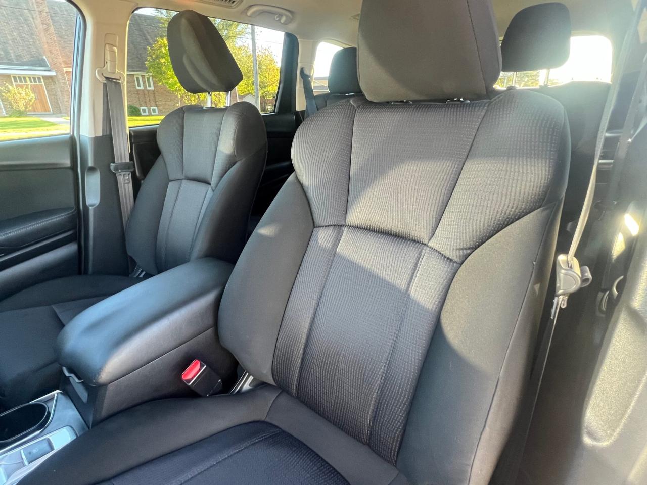 2022 Subaru ASCENT 8-Passengers * 1 OWNER / FULL SERVICE HISTORY / DR Photo