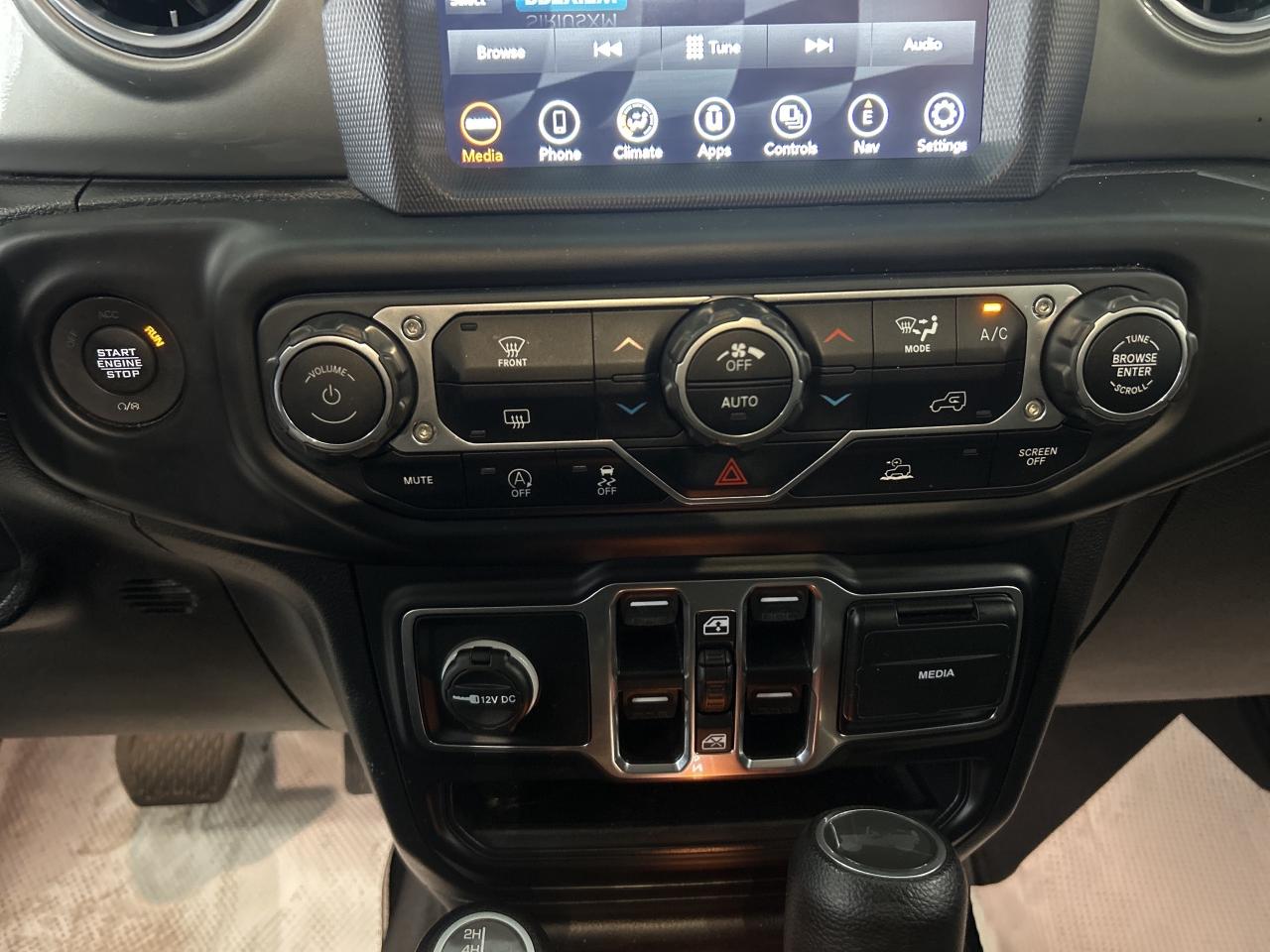 2023 Jeep Wrangler Sahara 4 Door 4x4 w/Body Colour Hard Top Photo