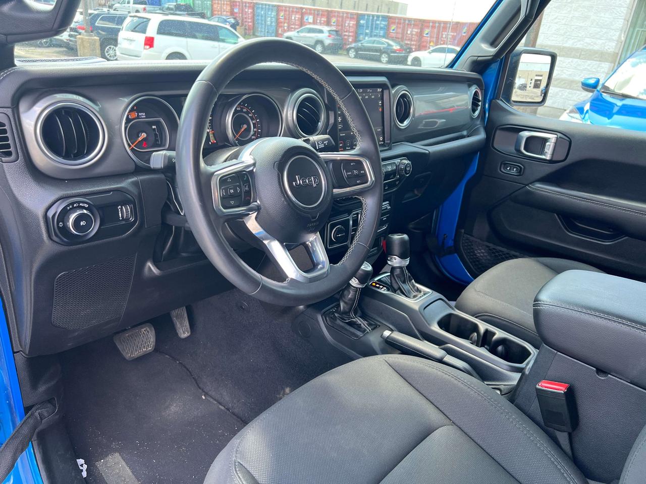 2023 Jeep Wrangler Sahara 4 Door 4x4 w/Body Colour Hard Top Photo