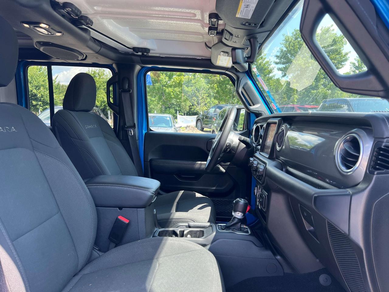 2023 Jeep Wrangler Sahara 4 Door 4x4 w/Body Colour Hard Top Photo
