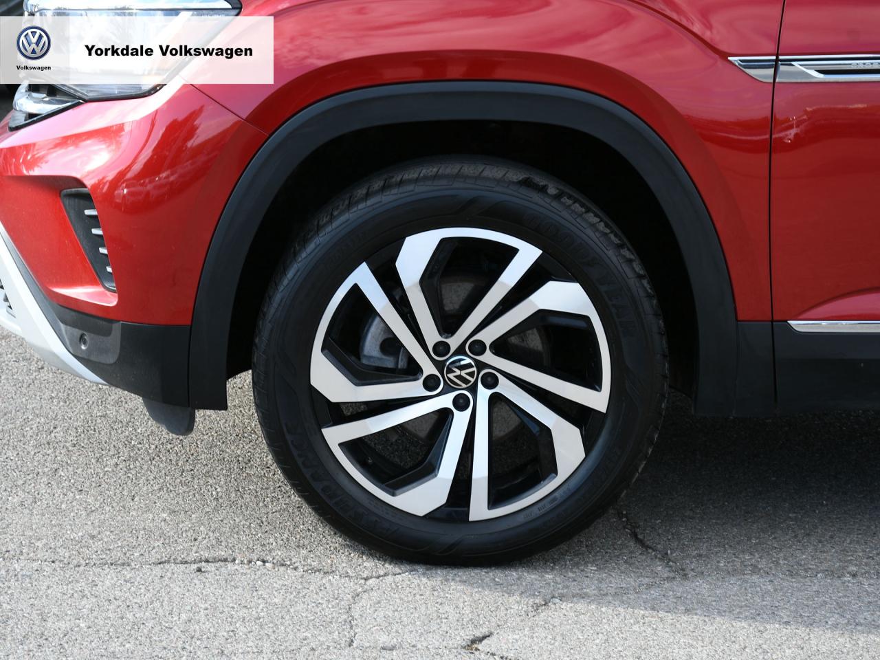 2022 Volkswagen Atlas Cross Sport  Photo