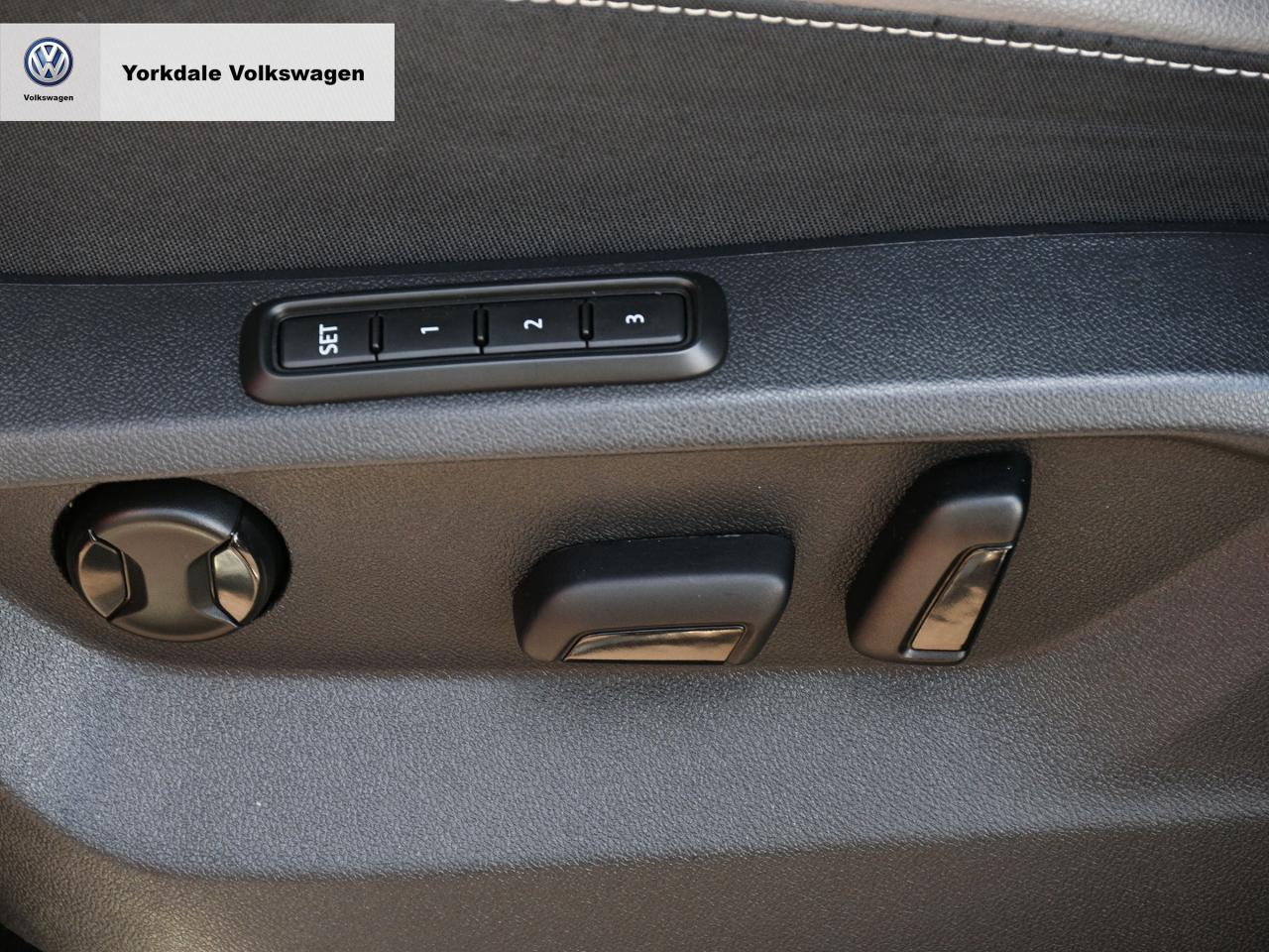 2022 Volkswagen Atlas Cross Sport  Photo