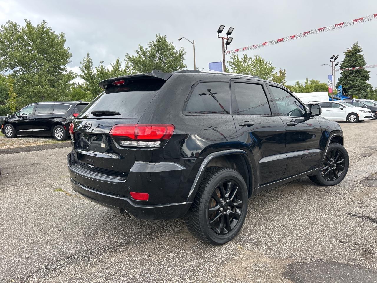 2020 Jeep Grand Cherokee Altitude Premium Lighting, Uconnect, 20 Wheels Photo