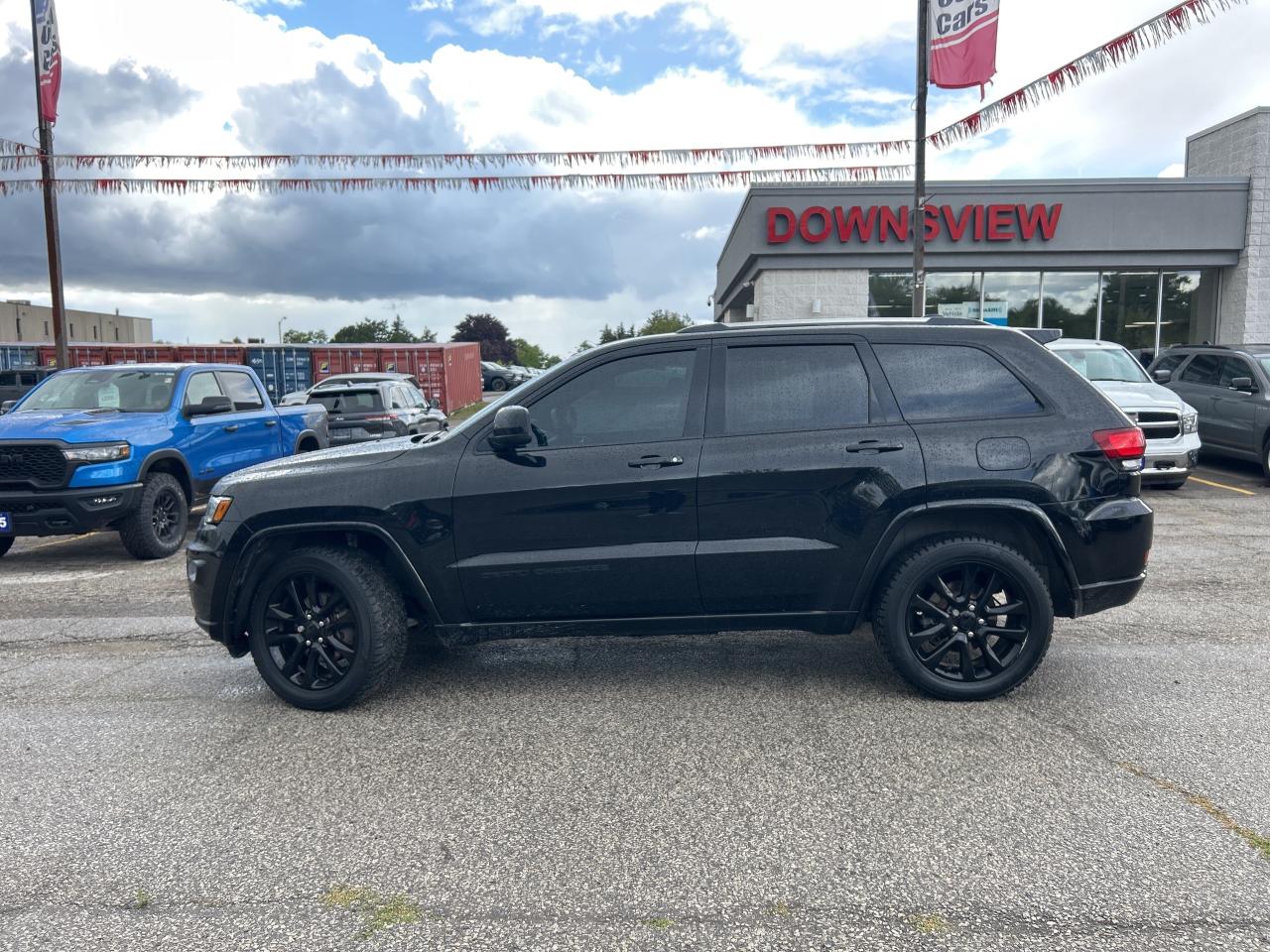 2020 Jeep Grand Cherokee Altitude w/Bi-Xenon HID Headlights, Quadra-Trac II Photo