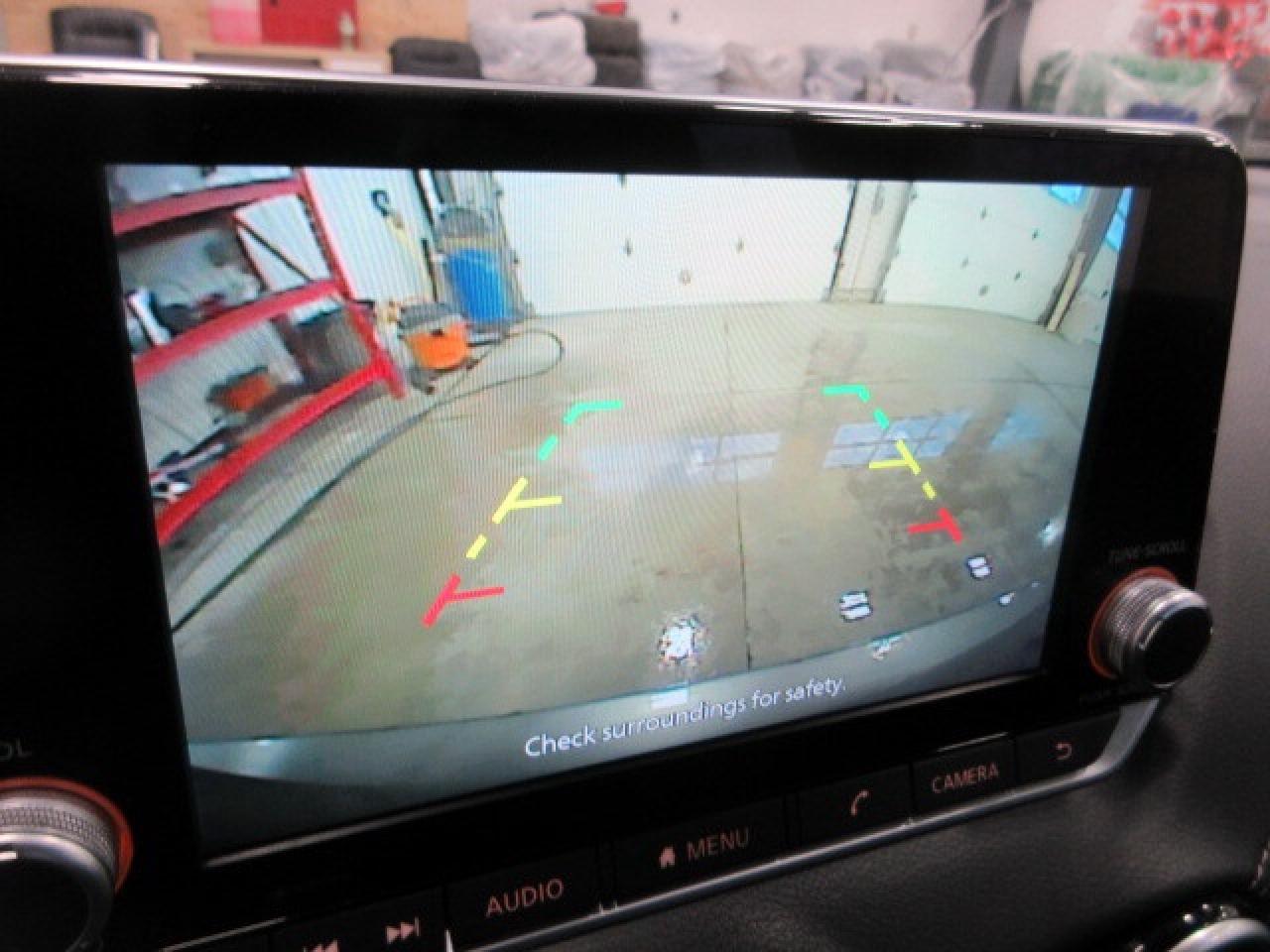 2024 Nissan Sentra SV, HTD. SEATS, ALLOYS, A/C, APPLE/ANDROID, 55K! Photo