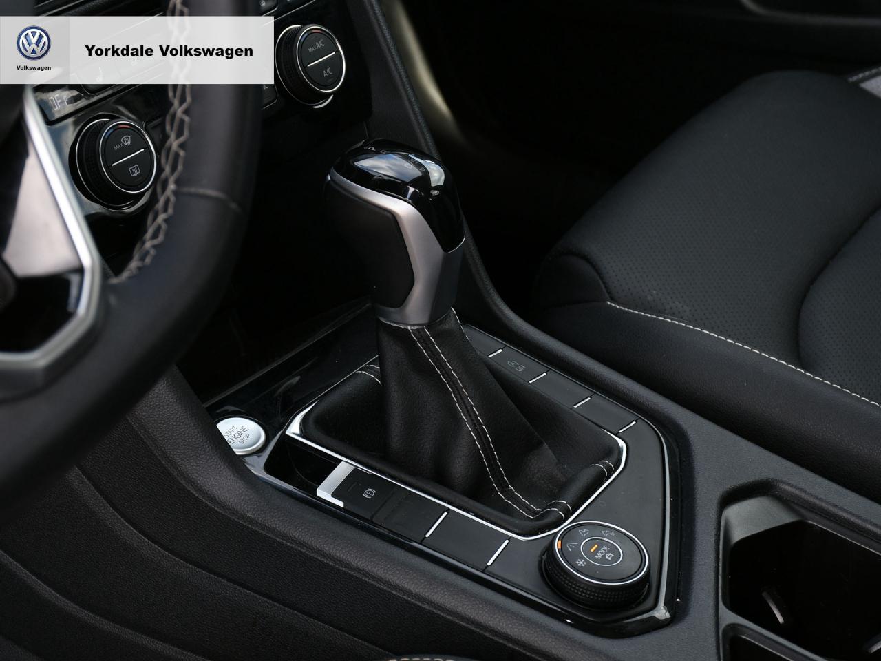 2023 Volkswagen Taos  Photo