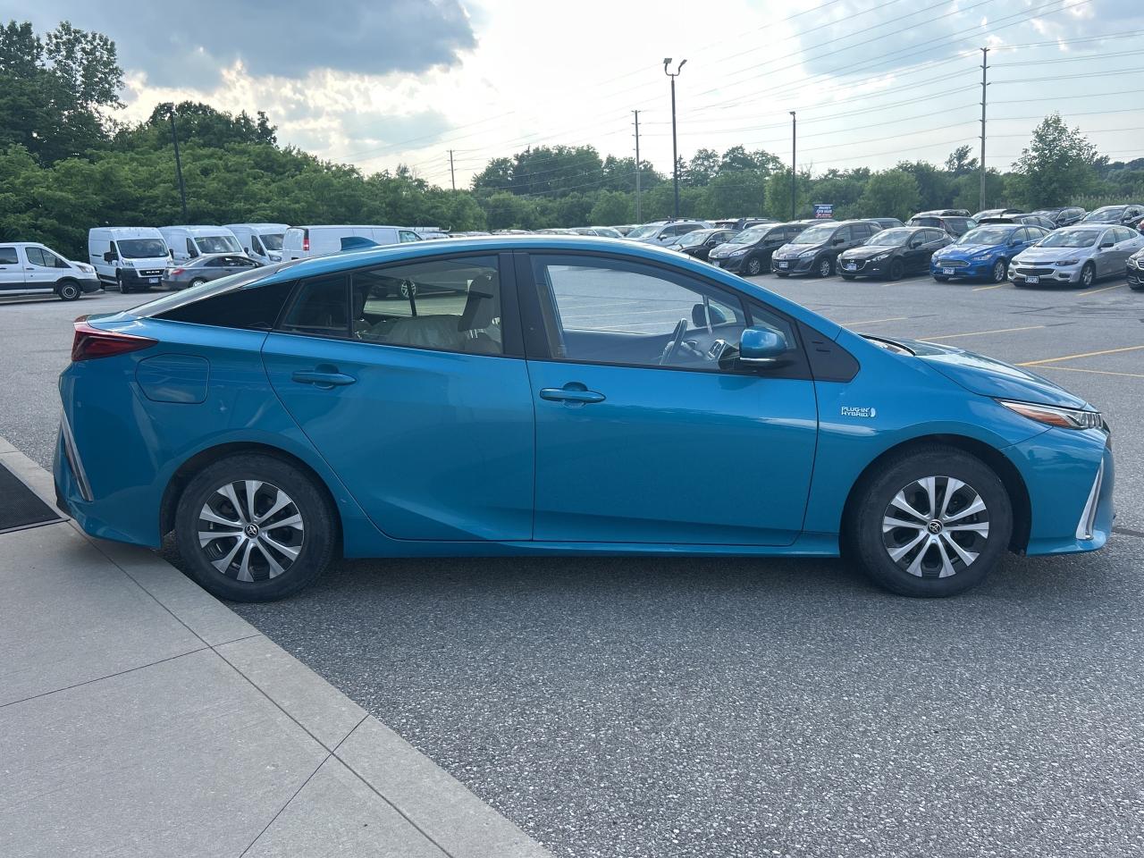 2021 Toyota Prius Prime 1.8L Hybrid Auto   Clean Carfax Photo