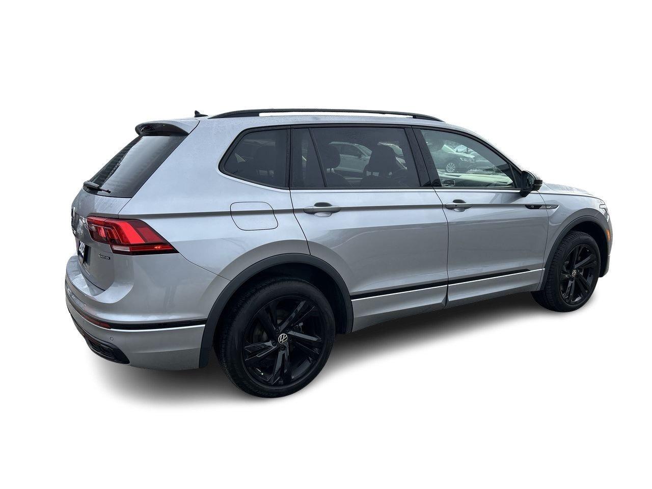 2023 Volkswagen Tiguan Comfortline R-Line Black 2.0T 4MOTION Panoramic Ro Photo
