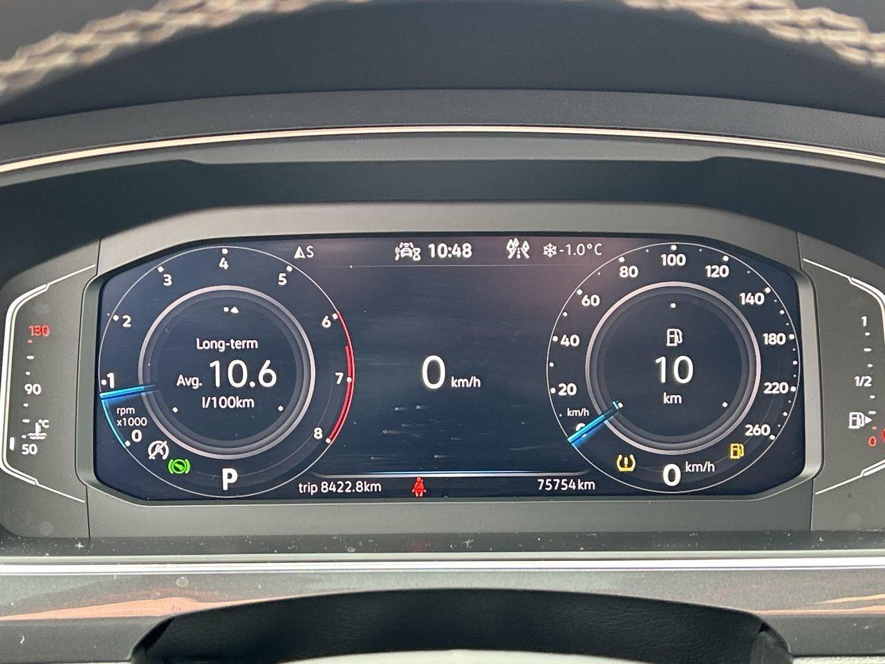 2023 Volkswagen Tiguan Comfortline R-Line Black 2.0T 4MOTION Panoramic Ro Photo