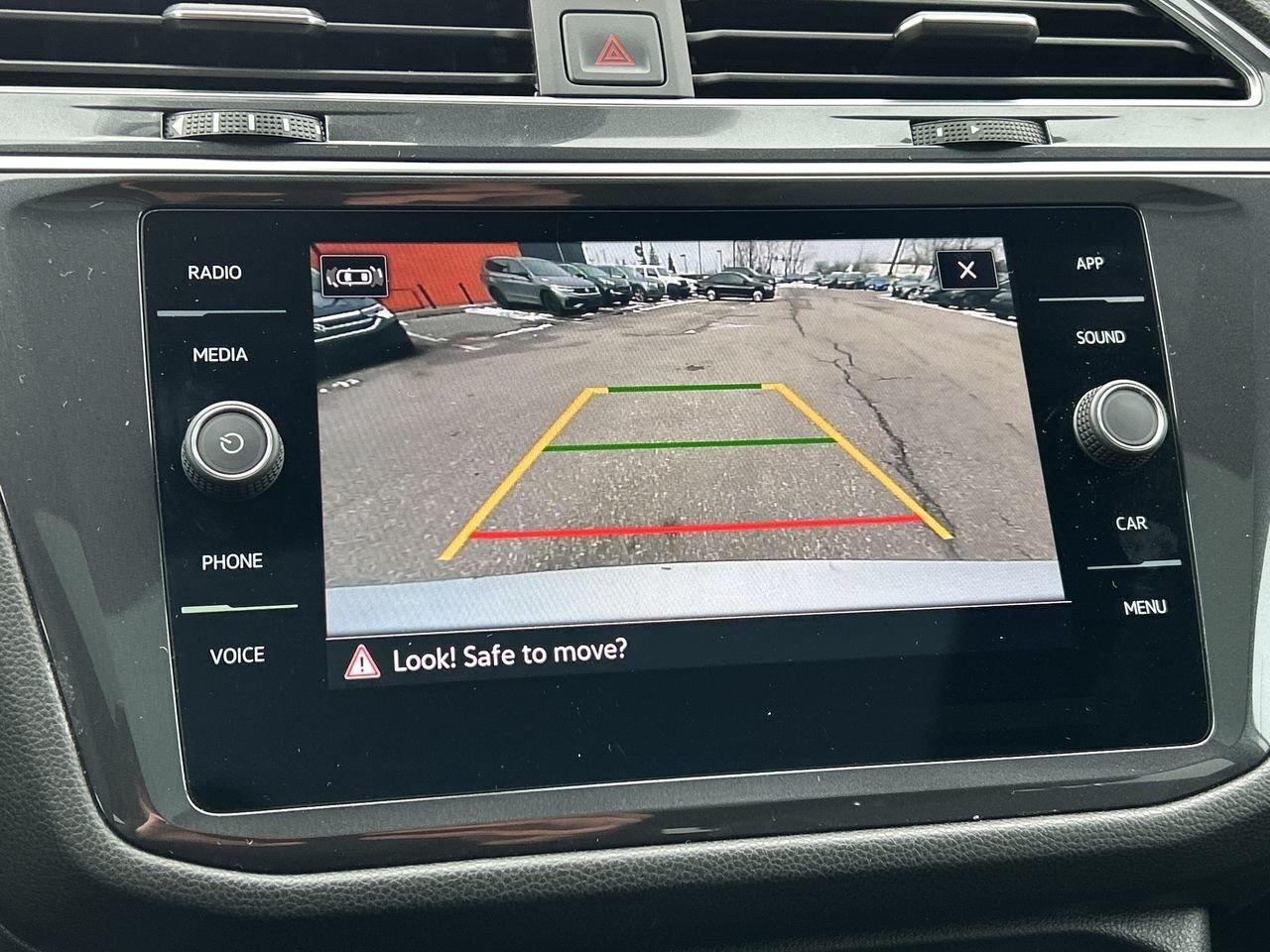 2023 Volkswagen Tiguan Comfortline R-Line Black 2.0T 4MOTION Panoramic Ro Photo