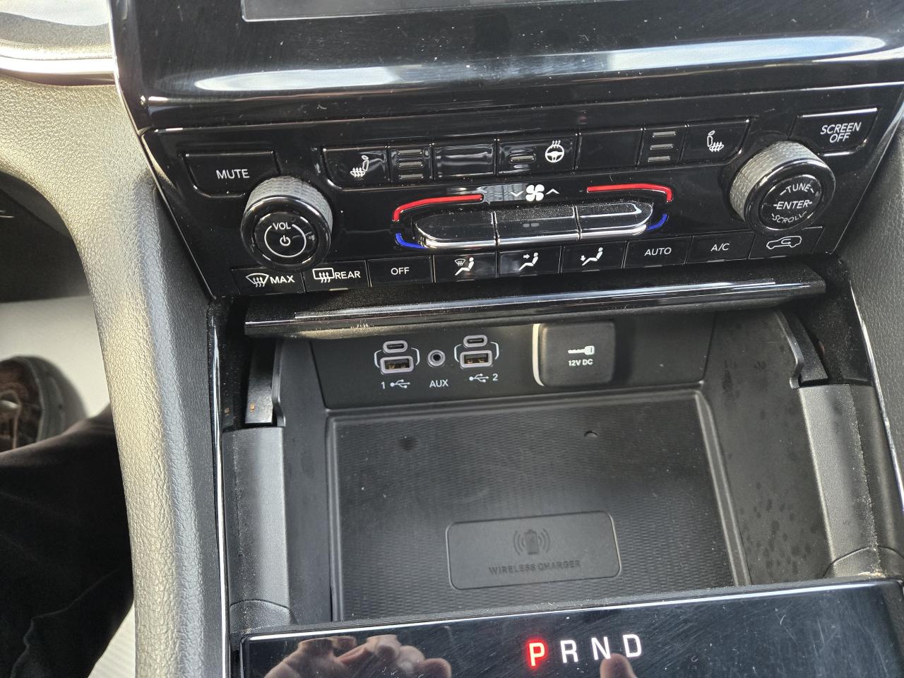 2023 Jeep Grand Cherokee L Altitude 4x4 w/Leather, Power Tailgate, 20" Wheels Photo