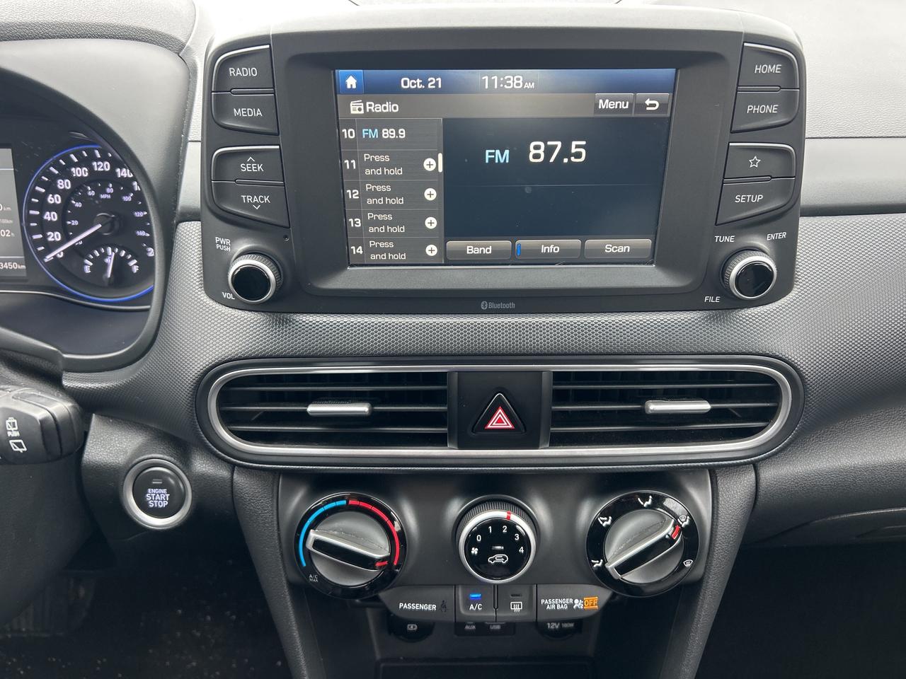 2021 Hyundai KONA Preferred AWD, Heated Seats, Apple & Android Auto Photo