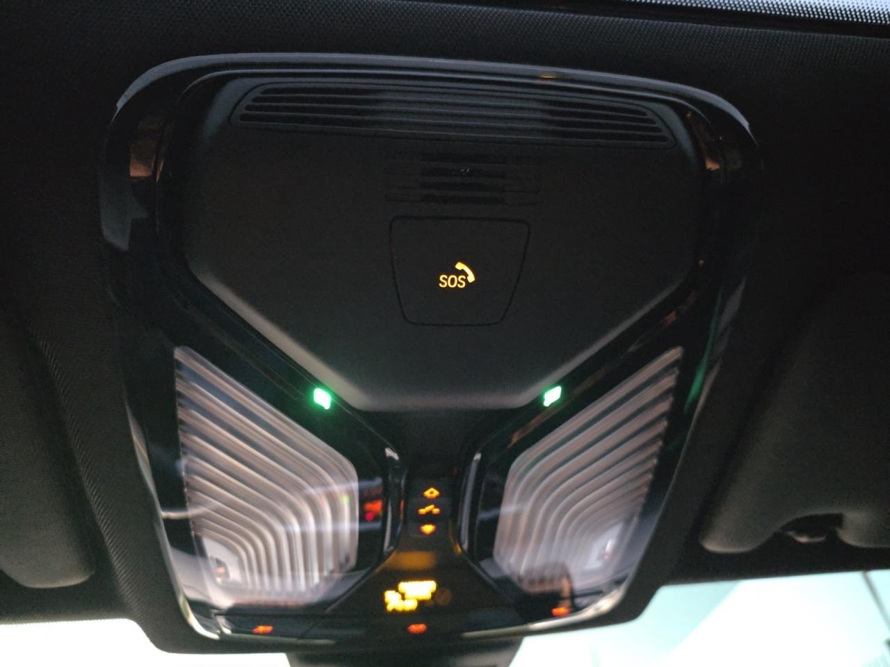 2021 BMW 3 Series 330i xDrive *NO ACCIDENTS/HUD/HARMAN KARDON/CARPLA Photo