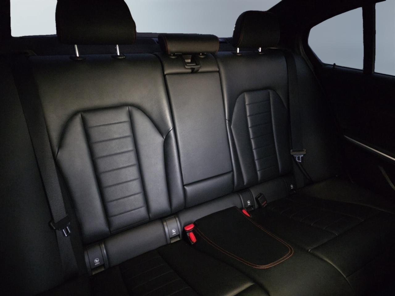 2021 BMW 3 Series 330i xDrive *NO ACCIDENTS/HUD/HARMAN KARDON/CARPLA Photo