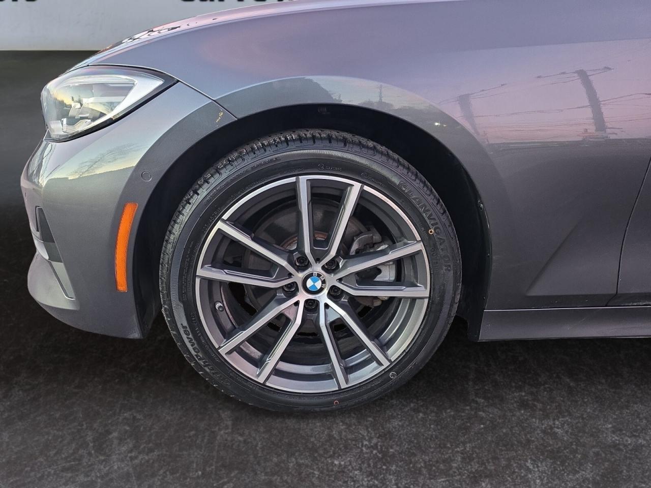 2021 BMW 3 Series 330i xDrive *NO ACCIDENTS/HUD/HARMAN KARDON/CARPLA Photo