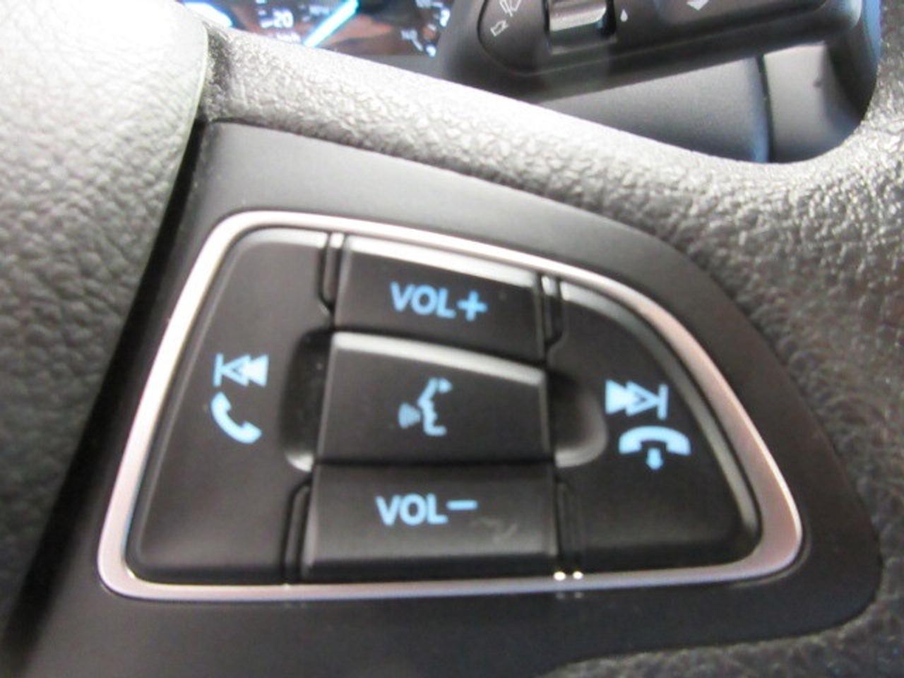 2020 Ford EcoSport S 4WD, AUTO, A/C, BT, CLEAN CARFAX, JUST 43K! Photo