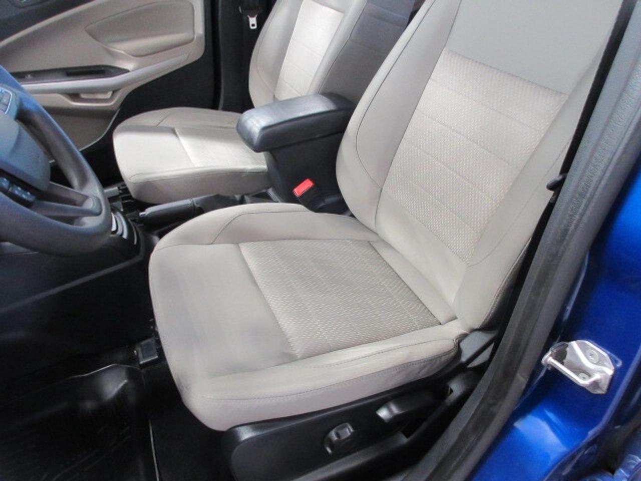 2020 Ford EcoSport S 4WD, AUTO, A/C, BT, CLEAN CARFAX, JUST 43K! Photo