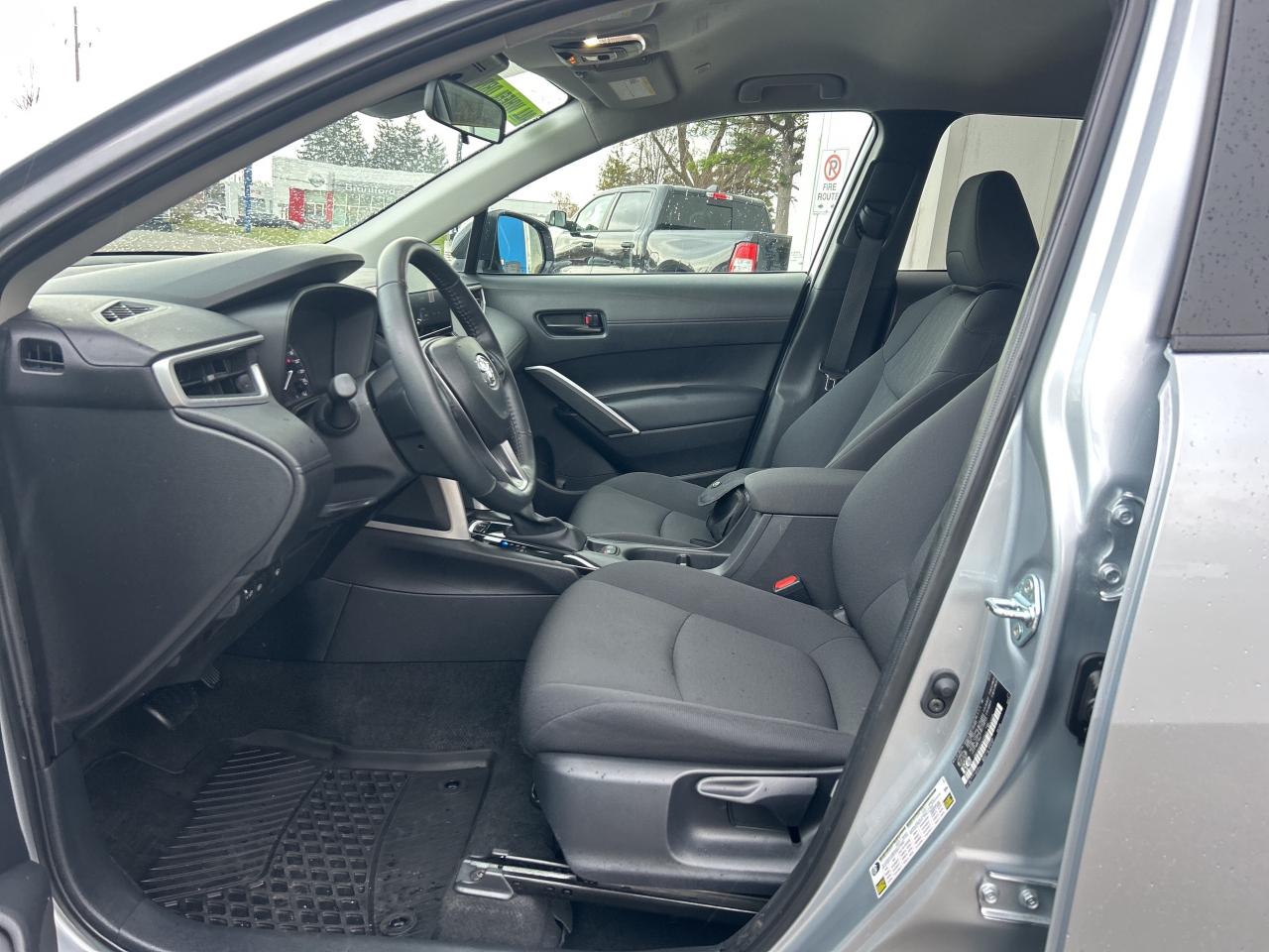 2025 Toyota Corolla Cross LE   Factory Warranty   Clean Carfax Photo