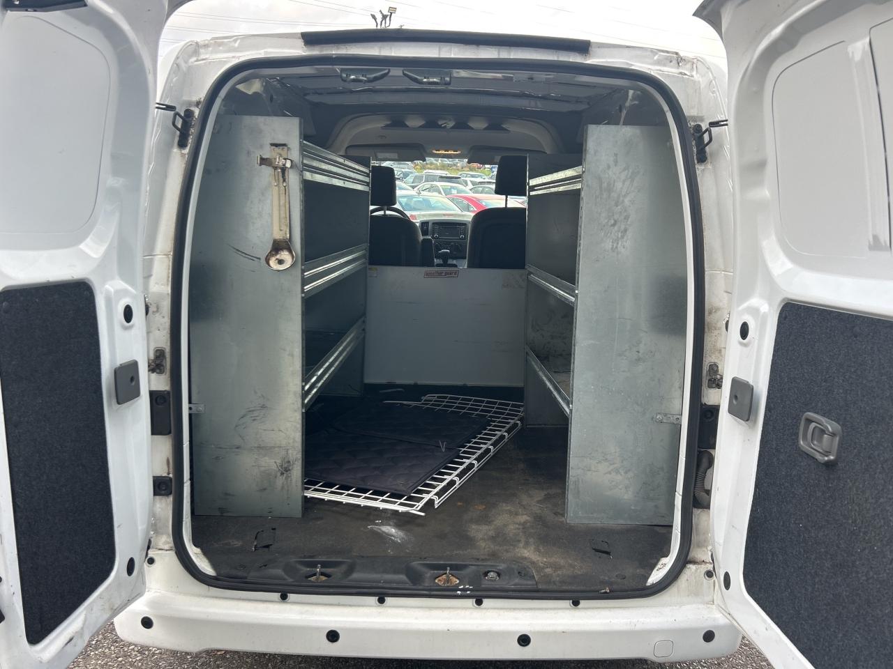 2018 Nissan NV200 Compact Cargo SV 2.0L   Nav   Clean Carfax Photo4
